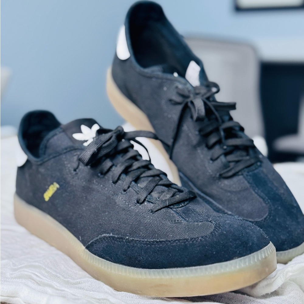 Adidas Men's Black Sambas